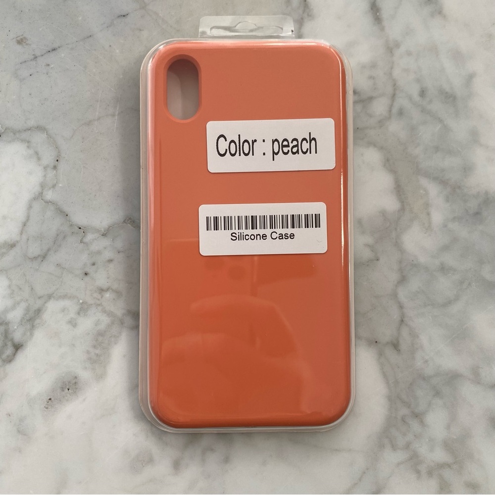 Apple iPhone XR silicone case peach